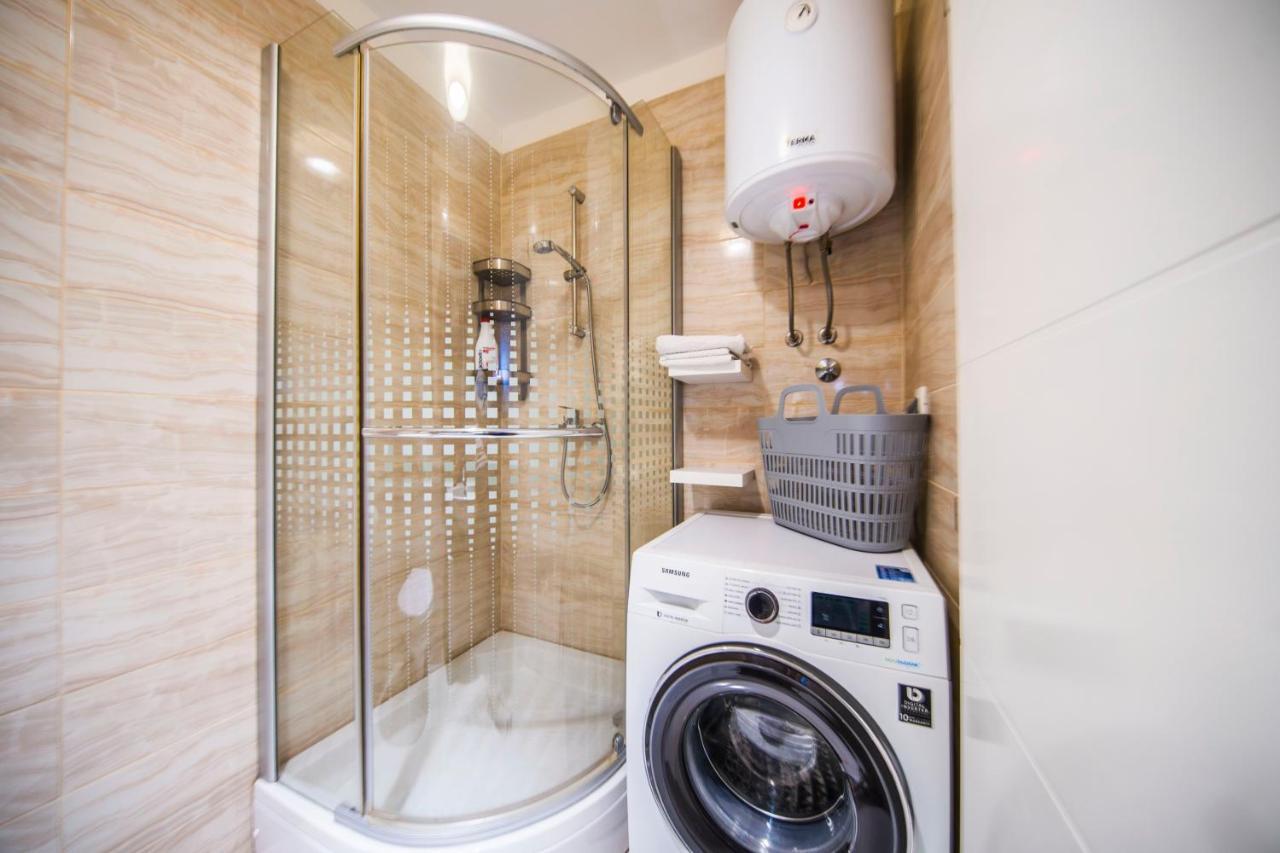 Nane Apartment Solin