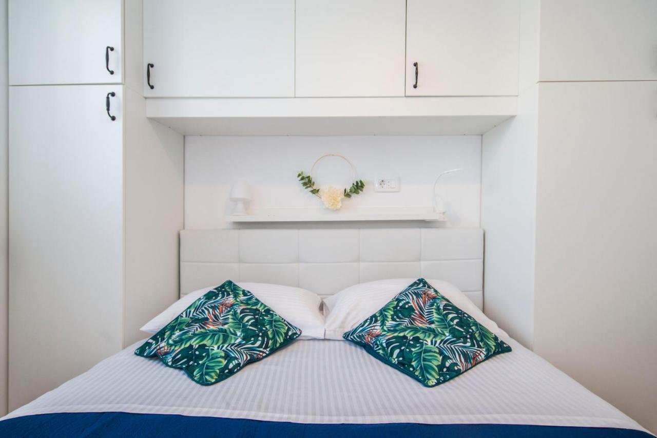 Nane Apartment Solin